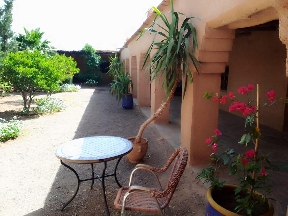 Auberge Bassou Nkob Zewnętrze zdjęcie